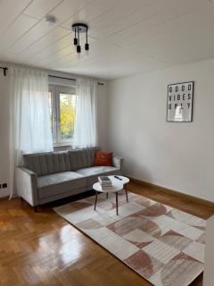 A & A HOMES - 2 BR - Smart TV und BBQ - nähe MIRO - Mercedes Benz und Dachser - Wörth am Rhein - 4