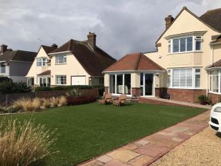 Barton on Sea self contained, stunning sea views - 7