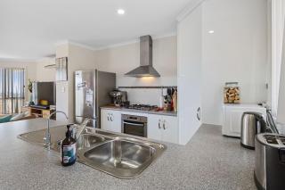 Valley Views - 11 Woodgate Road - 2