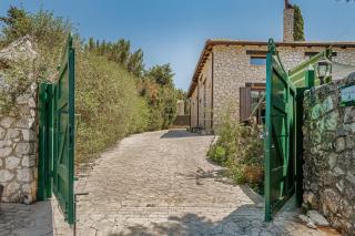 Villa Acqua, a luxury villa with private pool, 10 mins drive from the beach - Marantochori - 8