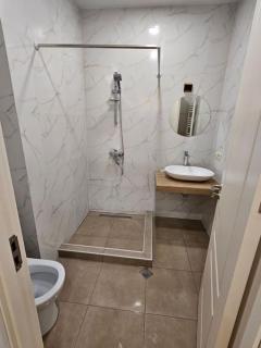 Cozy Apartment at tsereteli ave new - Tbilisi - 7
