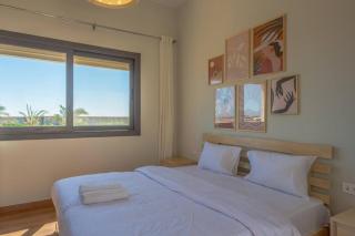 Charming 2-Lvl 3BR Lagoon Home in Shedwan El Gouna, Pool Access - Hurghada - 4