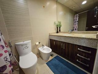 Stunning Apartment - High Floor - Canal View - 7