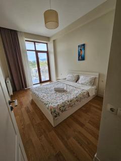 flat on tsereteli 5 - Tbilisi - 2
