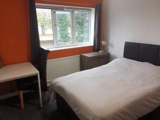 Small double room Bromborough Wirral - 5