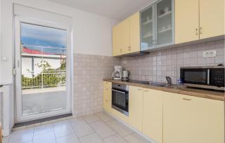 Awesome Apartment In Sv,juraj - Sveti Juraj - 6