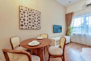 ANNAM Panorama Lakeview - Garden & Balcony - WestLake - 5