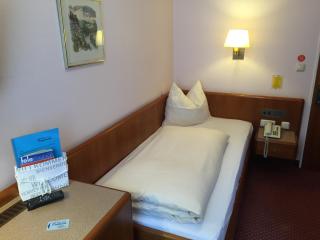 Hotel Carmen - Munich - 8