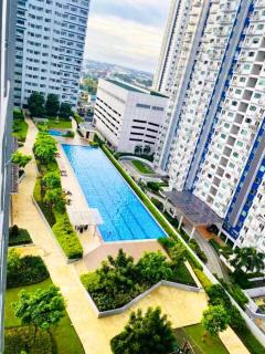 GRASS RESIDENCES RENDEZVOUS SM North Edsa QC - Manila - 1