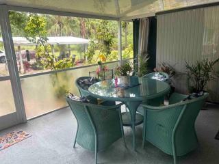 King Flamingo Guest Suite - 6