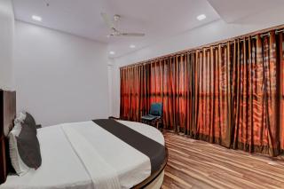 Hotel O Royal Inn - Ahmedabad - 0