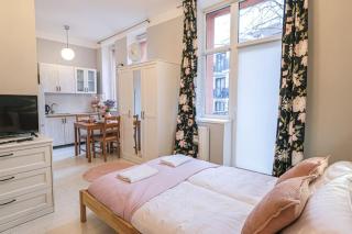The Pink Blossom apartment - 2