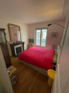 Charming and bright flat in a very convenient area - 4