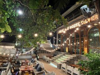 Zire Wongamat Luxury Condo with sea view - 8