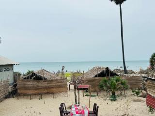 Delft Jeyam Resorts - 8
