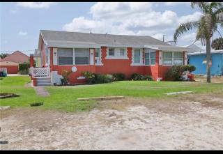 Summer Trips- Short Walk to the Beach! - New Smyrna Beach - 4