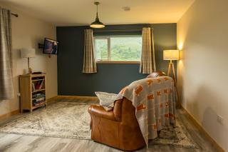 Taigh Geal Apartment - 3