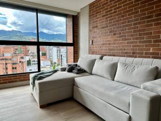 Ubicación Privilegiada Laureles Medellin con Vista y AC - 4