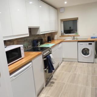 Frog Palace - Secure Parking-Outside Area-Topsham-Exeter-Beach-Chiefs-WiFi - Topsham - 5