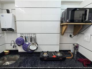 Cozy 1BHK with City View in Bandra West 401 - 6