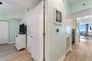 Pineapple Paradise, Beach Front, Newly Renovated, Sleeps 6 - Panama City Beach - 6