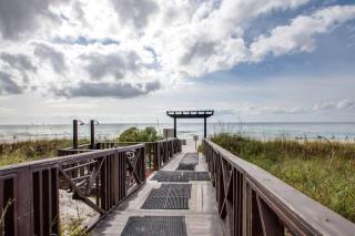 Pineapple Paradise, Beach Front, Newly Renovated, Sleeps 6 - Panama City Beach - 4