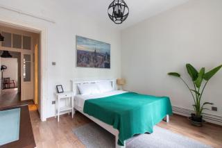 Historic 2BR Nisantasi Sisli Flat High Ceilings - Istanbul - 8