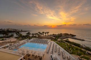Queens Bay Hotel - Paphos - 0