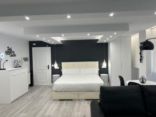 Black and White Suite Cervantes - Castro Urdiales - 7