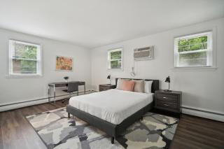 Pine Brook 104 I Pool Gym I Free Parking ! - Newark - 0