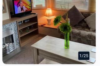 3 Bed Caravan - Sleeps 8 - Pets Allowed - Pool - Chapel Saint Leonards - 0