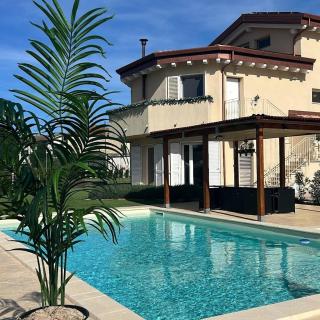 Villa Cangiano B&B and Pool - 2