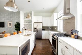 Large Home with Rooftop & Views Sleeps 12 - Nashville - 4