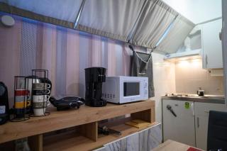 Premium Athenian District Urban Studio - 3