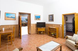 Casa Seña Catalina, antigua casa típica canaria - La Oliva - 3