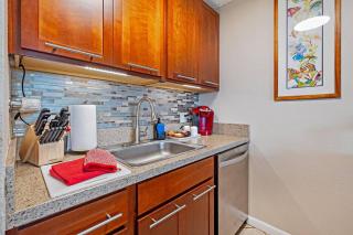 Maui Condo, 5 minute walk to the beach, 3 Pools, Tennis Courts, BBQs - Kihei - 1