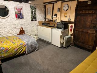 The Stables- Cosy, Quirky Studio - Hereford - 4