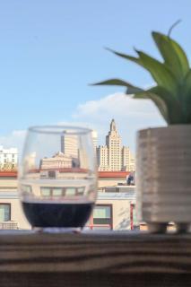Jennifer's Private Amazing View Walkable Apartment with Relaxing Deck - Providence - 9