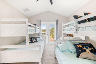 4BD 3BR Pool Paradise 1 mile from Beach & Downtown - 8