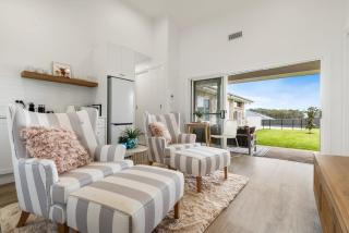 Peaceful & Cosy Studio - Immaculate Presentation - Orange - 9
