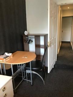 Private double rooms close to City centre, Coventry, with free WiFi and Car Parking - 1