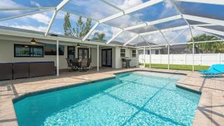 Charming Luxury Heated Pool Home - Cape Coral - 0