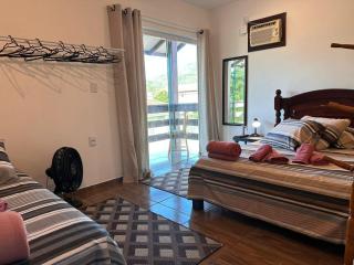 Rede, caiaques, sossego a metros do canal - 6