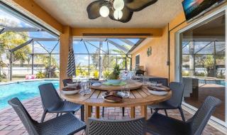 Tranquil Palms Heated Pool Spa Outdoor TV & More - Cape Coral - 5