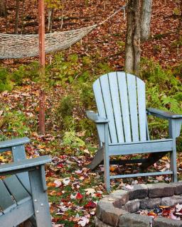 Cozy Cottage with Jacuzzi and Fire Pit and Reading Nook! - Livingston Manor - 6