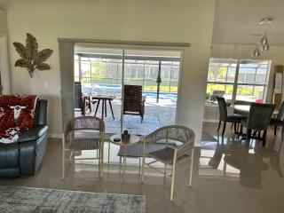 Unwind in Paradise - Cape Coral - 4