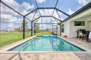 Sunscape Retreat - Cape Coral - 4