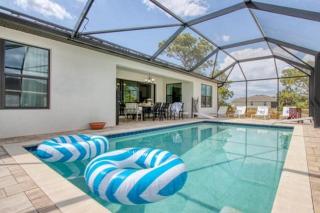 Sunscape Retreat - Cape Coral - 1