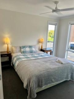 Relax and Reconnect at MaluaBay - Malua Bay - 5