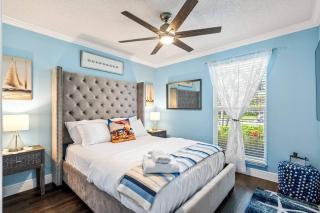 Stylish Tropical Pool Home, Large Deck & Pool Table - Delray Beach - 6